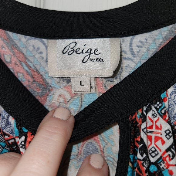 Cold shoulder blouse,  beige by eci, size large - Picture 2 of 4